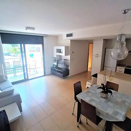 En Roses: Terraza, A/a, Wifi, Parking, 2ª Linea De Playa - Es-258-89 Apartment