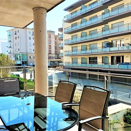 En Roses: Terraza, A/a, Wifi, Parking, 2ª Linea De Playa - Es-258-89 Apartment