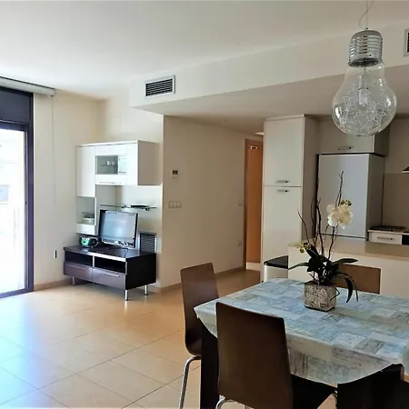 Apartment En Roses: Terraza, A/a, Wifi, Parking, 2ª Linea De Playa - Es-258-89 Roses